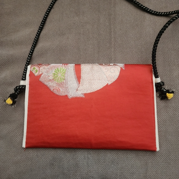Vintage Kimono fabric asymmetrical rope tie strap crossbody - Picture 5 of 11